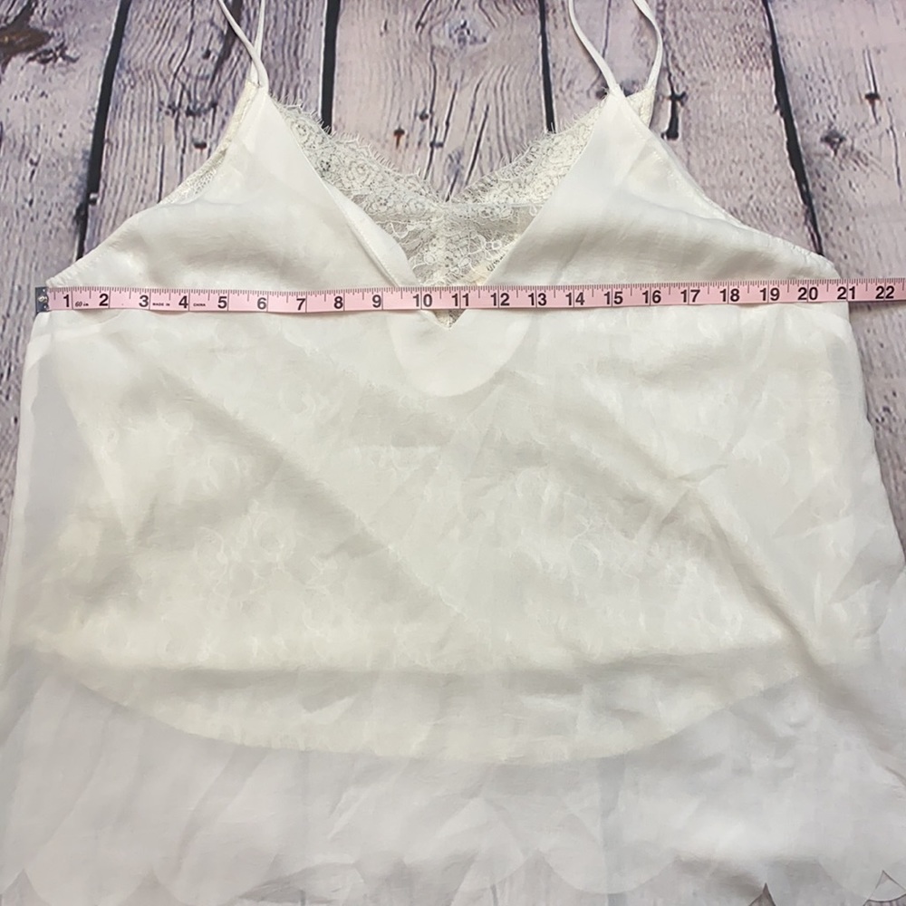 umgee Off-White W/Lace Tank Top Size: Large - Picture 8 of 16